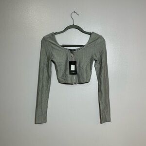 Gray Women's Cropped Top FASHION NOVA